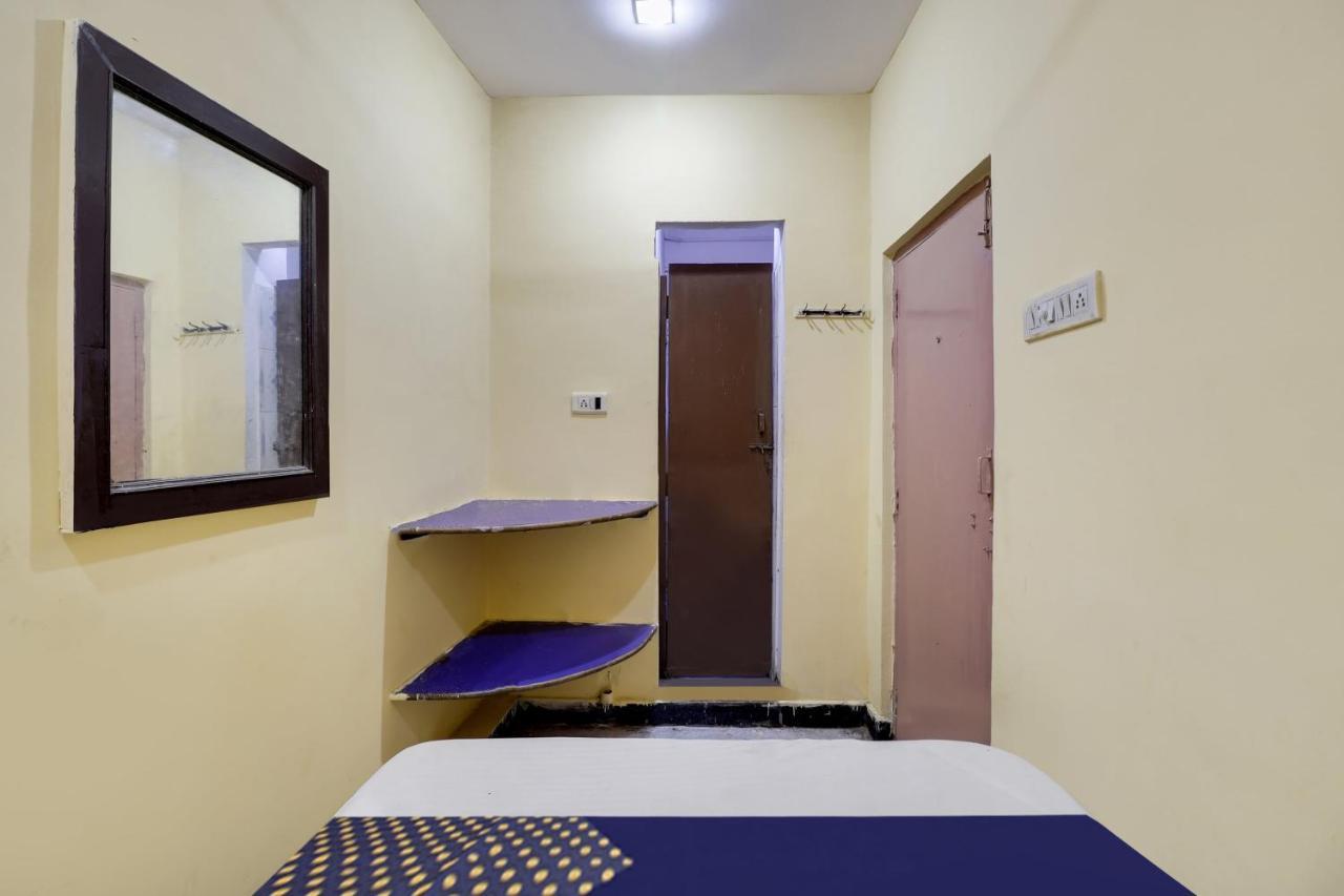 Spot On Hotel Sai Ashirwad Residency Гайдарабад Екстер'єр фото